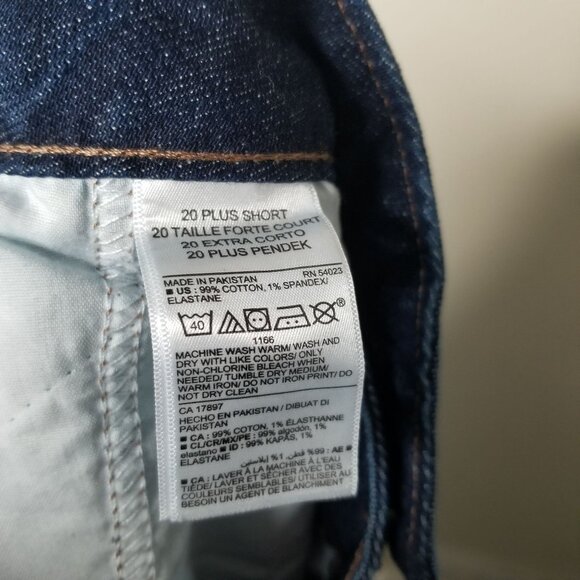 Old Navy 20p Jeans Short SkyHi Straight Extra High Rise Medium Dark Wash Stretch - Picture 6 of 6